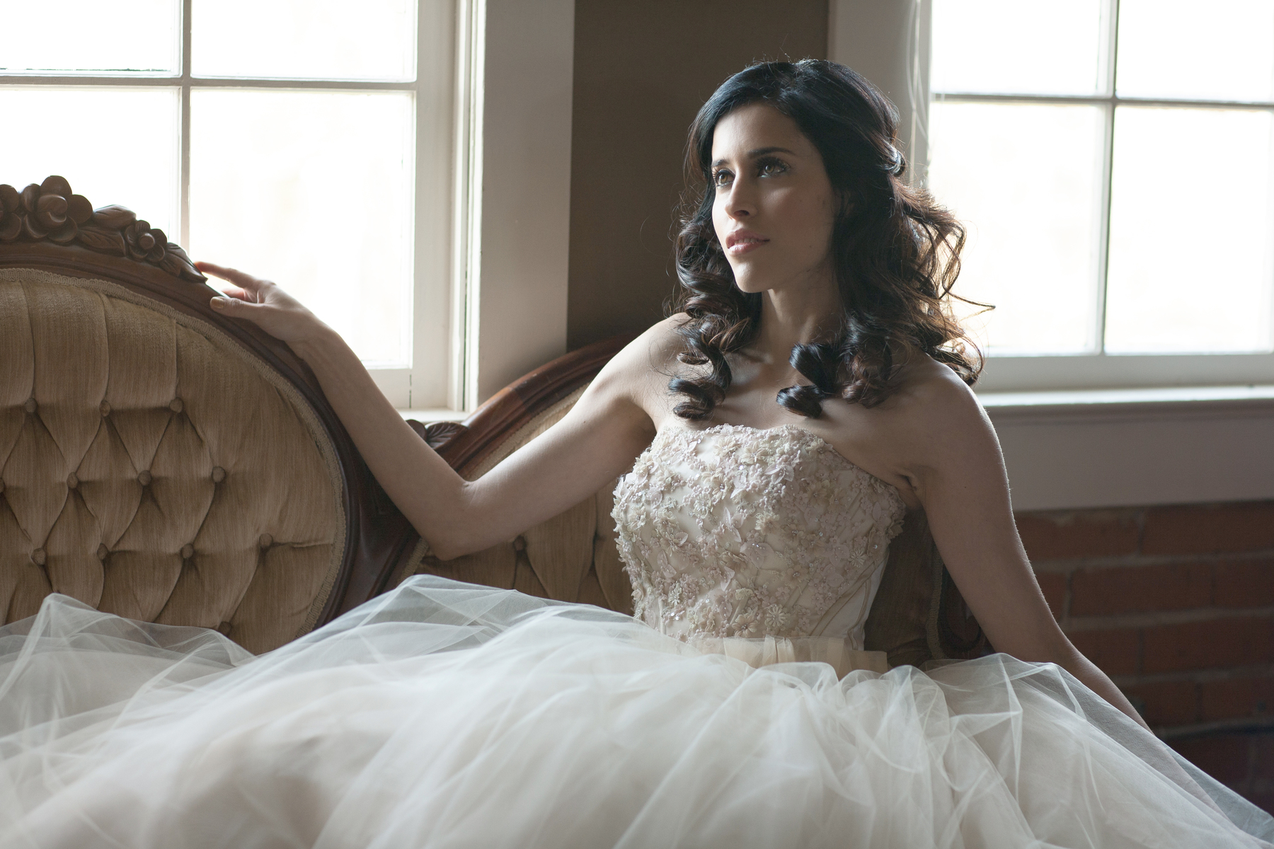 Simply by Tamara Nicole -Wedding Planner
<br />Designer: Luly Yang
<br />Make up/Hair: Yessie Libby
<br />Photography: Aly Medina - La Luz Photography